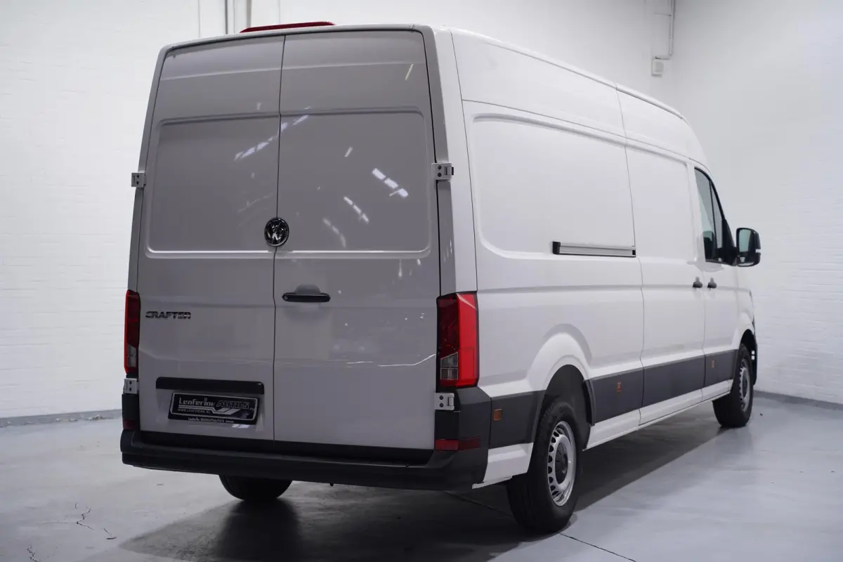 2.0 TDI 140 pk L4H3 Airco, PDC V+A Cruise Control, Bluetooth, 3-Zits, Nieuw