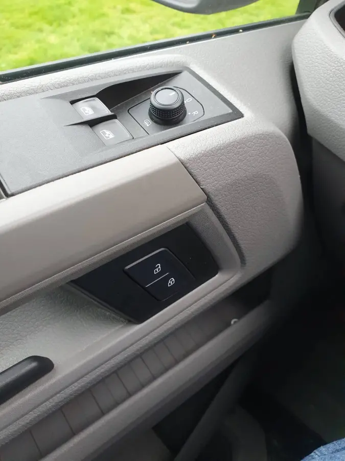 35 2.0 TDI L4H3 449WB 3.5T 140PK 2x schuifdeur 3Pers Airco Bluetooth
