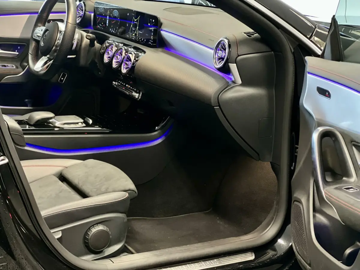 180 AMG | Pano | Camera | Widescreen | Sfeerverlichting |
