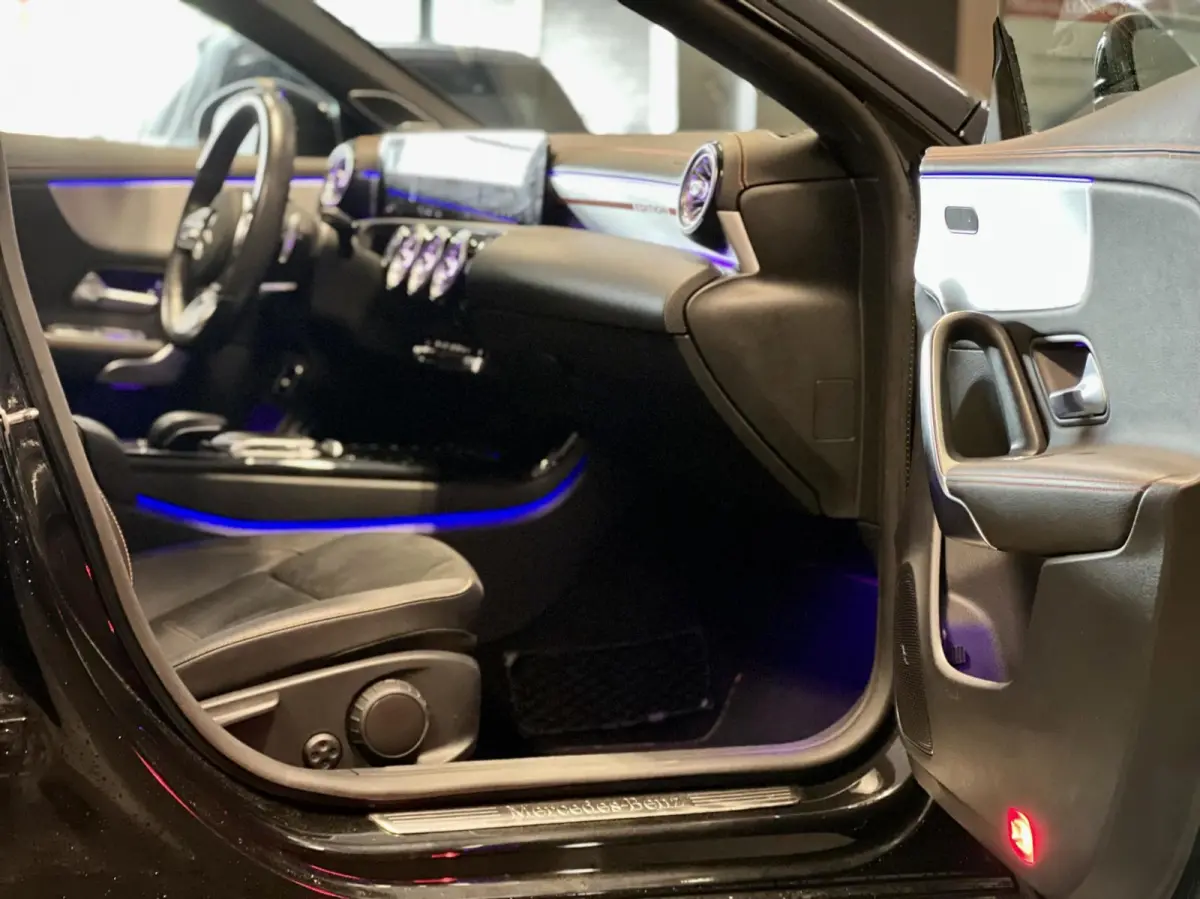 220 4MATIC AMG Edition 1 | Pano | Burmester | Dodehoek |