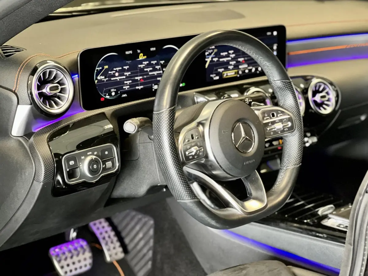 220 4MATIC AMG Edition 1 | Pano | Burmester | Dodehoek |