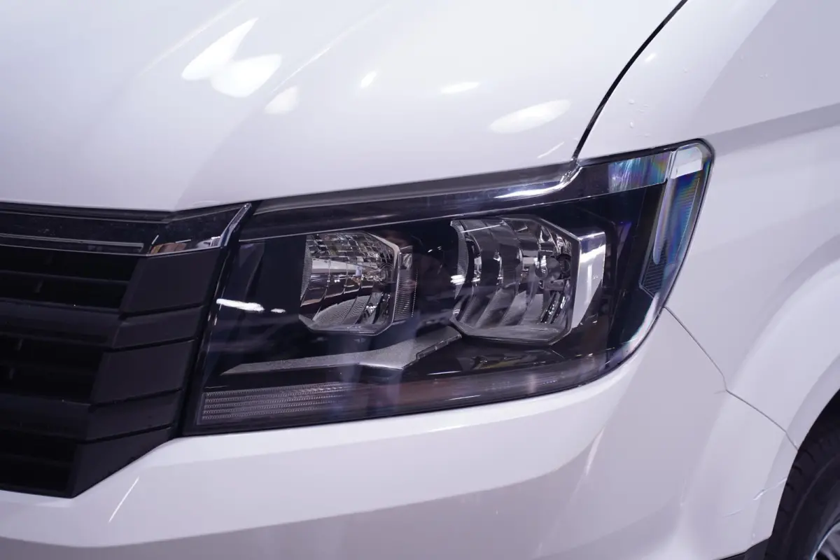 2.0 TDI 140 pk DSG Aut. L4H3 Koelauto vries dag/nacht Airco, Apple Carplay, Laadruimte Pakket, PDC V+A, 3-Zits