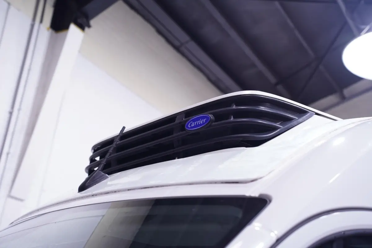 2.0 TDI 140 pk DSG Aut. L4H3 Koelauto vries dag/nacht Airco, Apple Carplay, Laadruimte Pakket, PDC V+A, 3-Zits