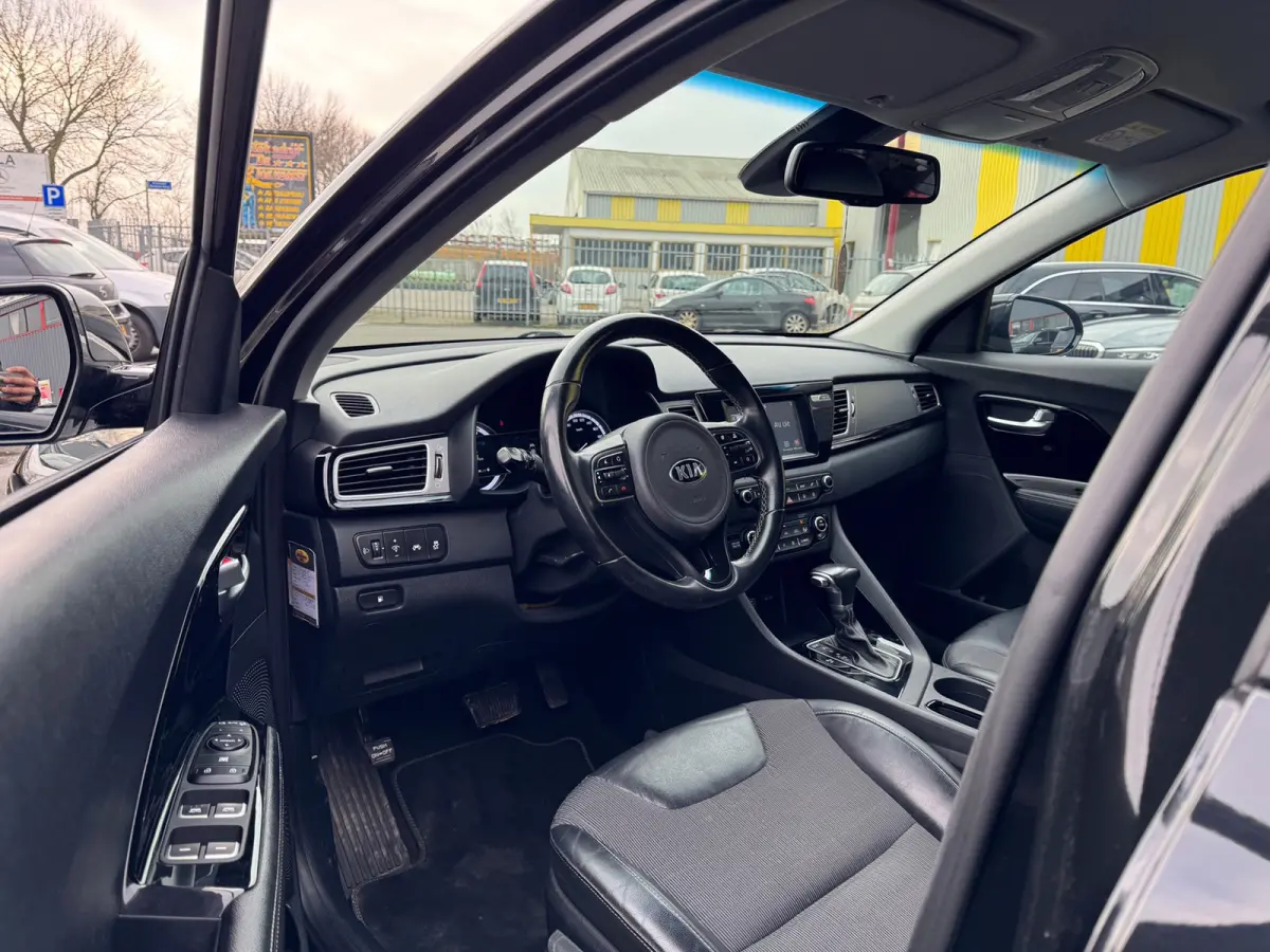 1.6 GDi Hybrid First Edition / NAP / SP VLG /