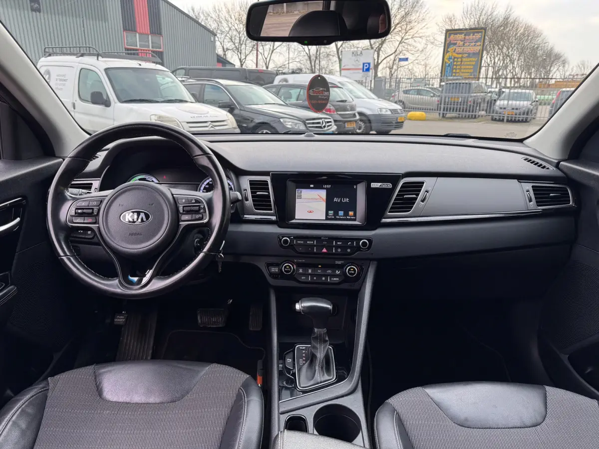 1.6 GDi Hybrid First Edition / NAP / SP VLG /