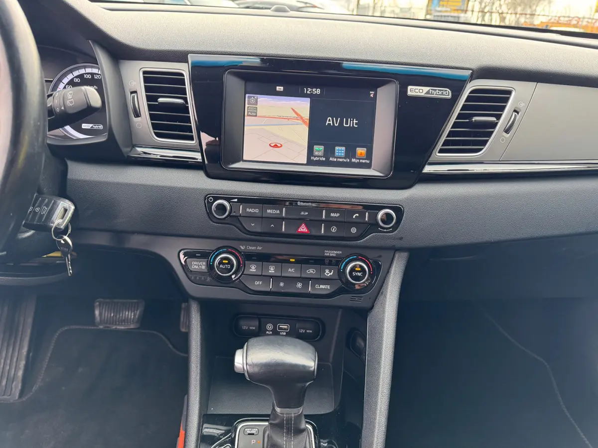 1.6 GDi Hybrid First Edition / NAP / SP VLG /