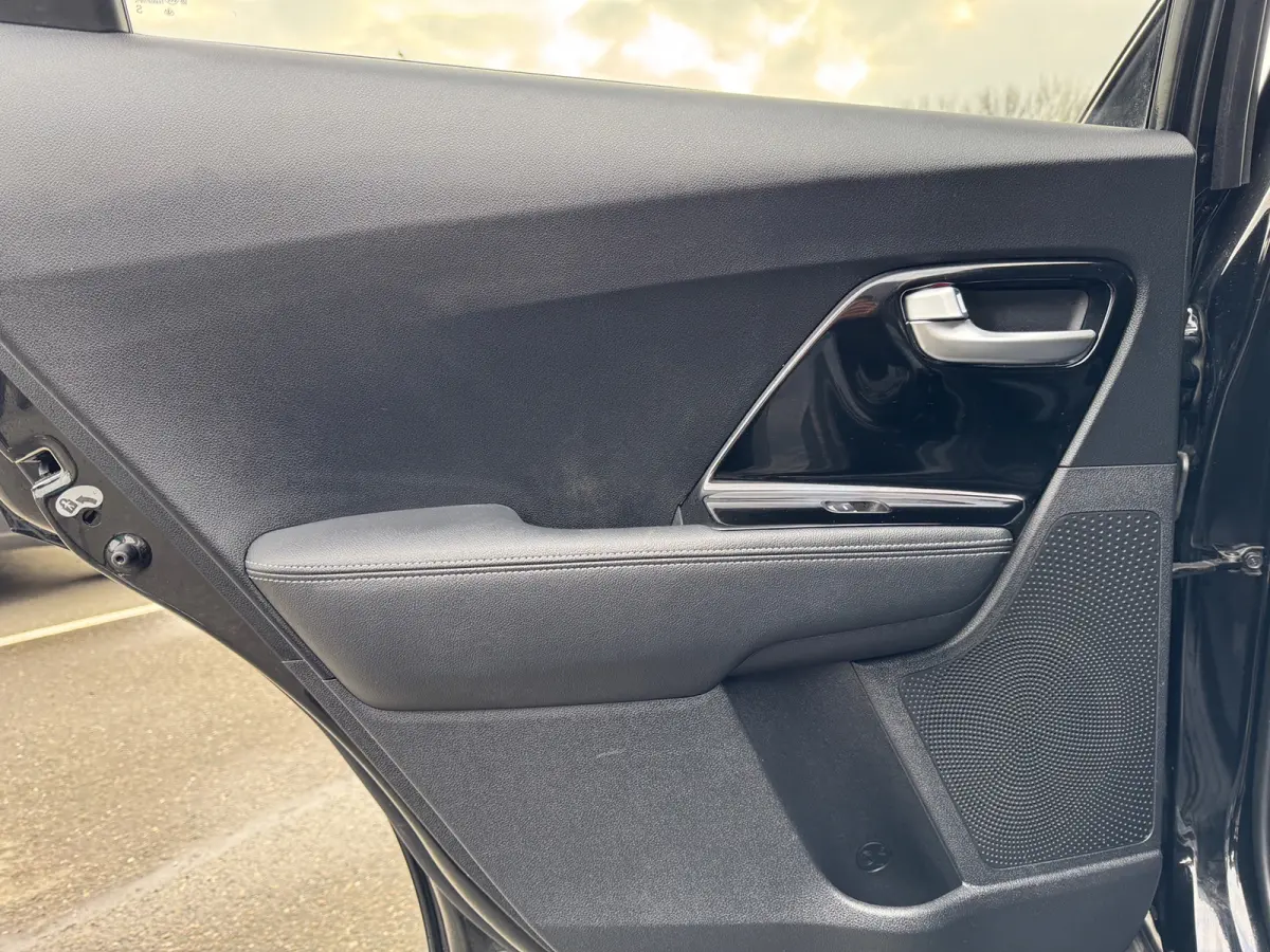 1.6 GDi Hybrid First Edition / NAP / SP VLG /