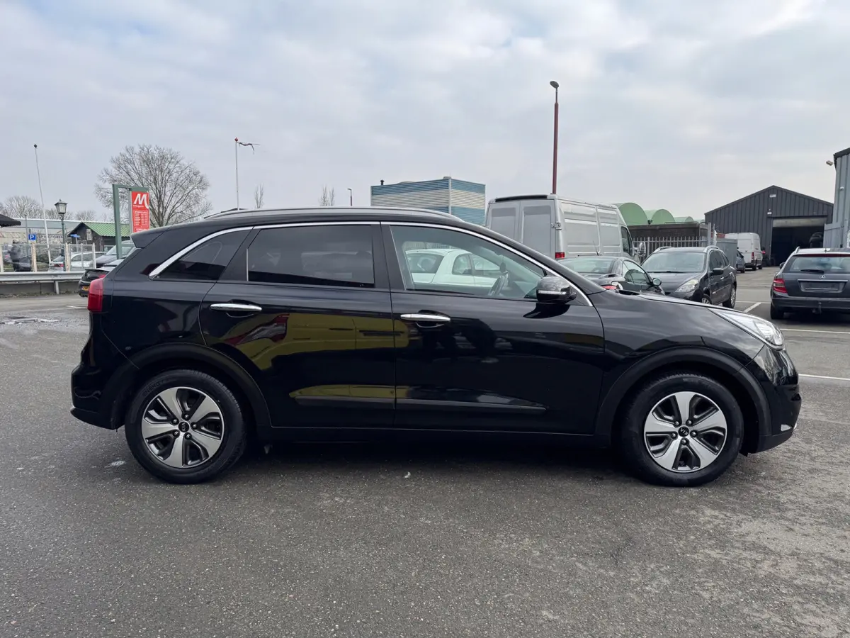 1.6 GDi Hybrid First Edition / NAP / SP VLG /