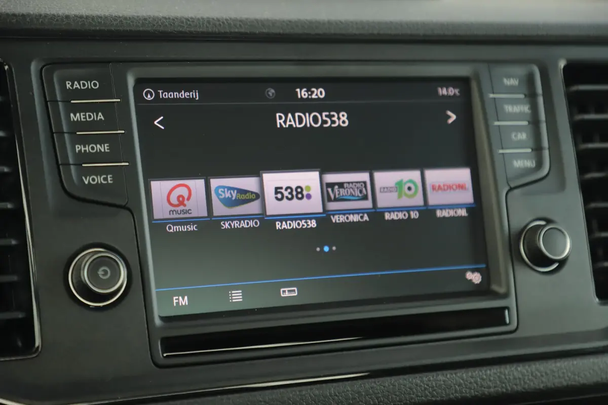 35 2.0 TDI L4 4Motion Highline 177PK Automaat TIJHOF Luchtvering Deep Black Metallic Stuur & Stoelverwarming Navigatie Carplay Android Full LED 1290KG Laadvermogen!