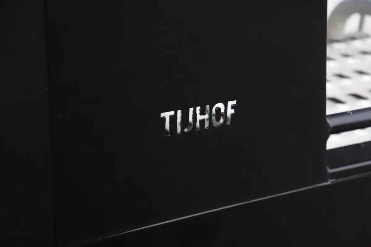 35 2.0 TDI L4 4Motion Highline 177PK Automaat TIJHOF Luchtvering Deep Black Metallic Stuur & Stoelverwarming Navigatie Carplay Android Full LED 1290KG Laadvermogen!