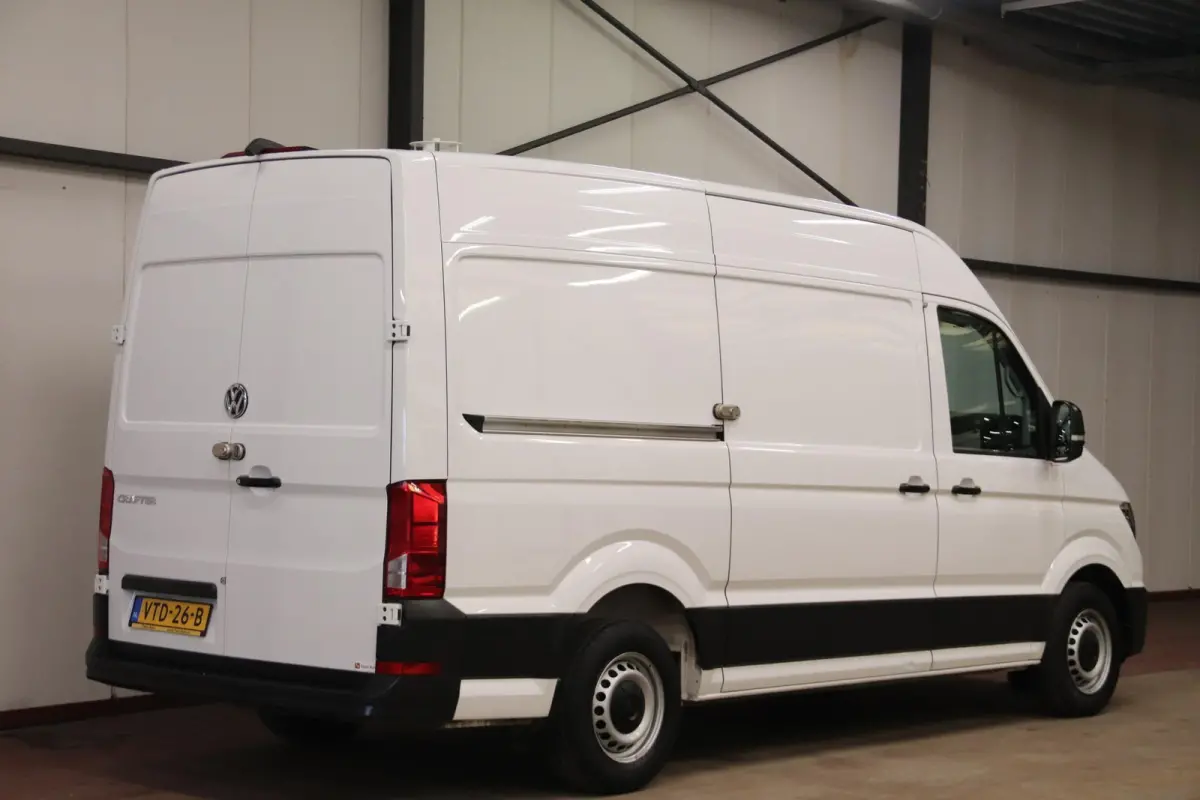 35 2.0 TDI 140PK L3H3 EURO 6 3000KG trekvermogen Volkswagen Crafter 35 2.0 TDI 140PK L3H3 (oude L2H2) EURO 6