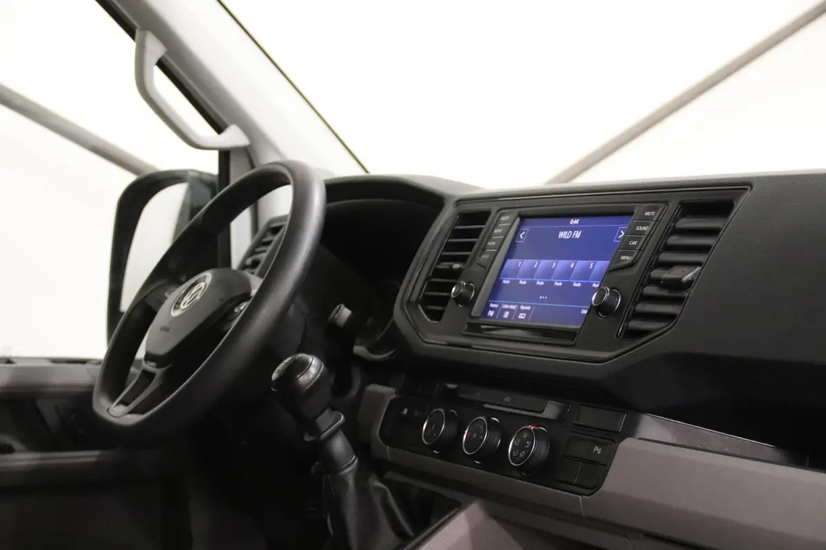 35 2.0 TDI 140PK L3H3 EURO 6 3000KG trekvermogen Volkswagen Crafter 35 2.0 TDI 140PK L3H3 (oude L2H2) EURO 6