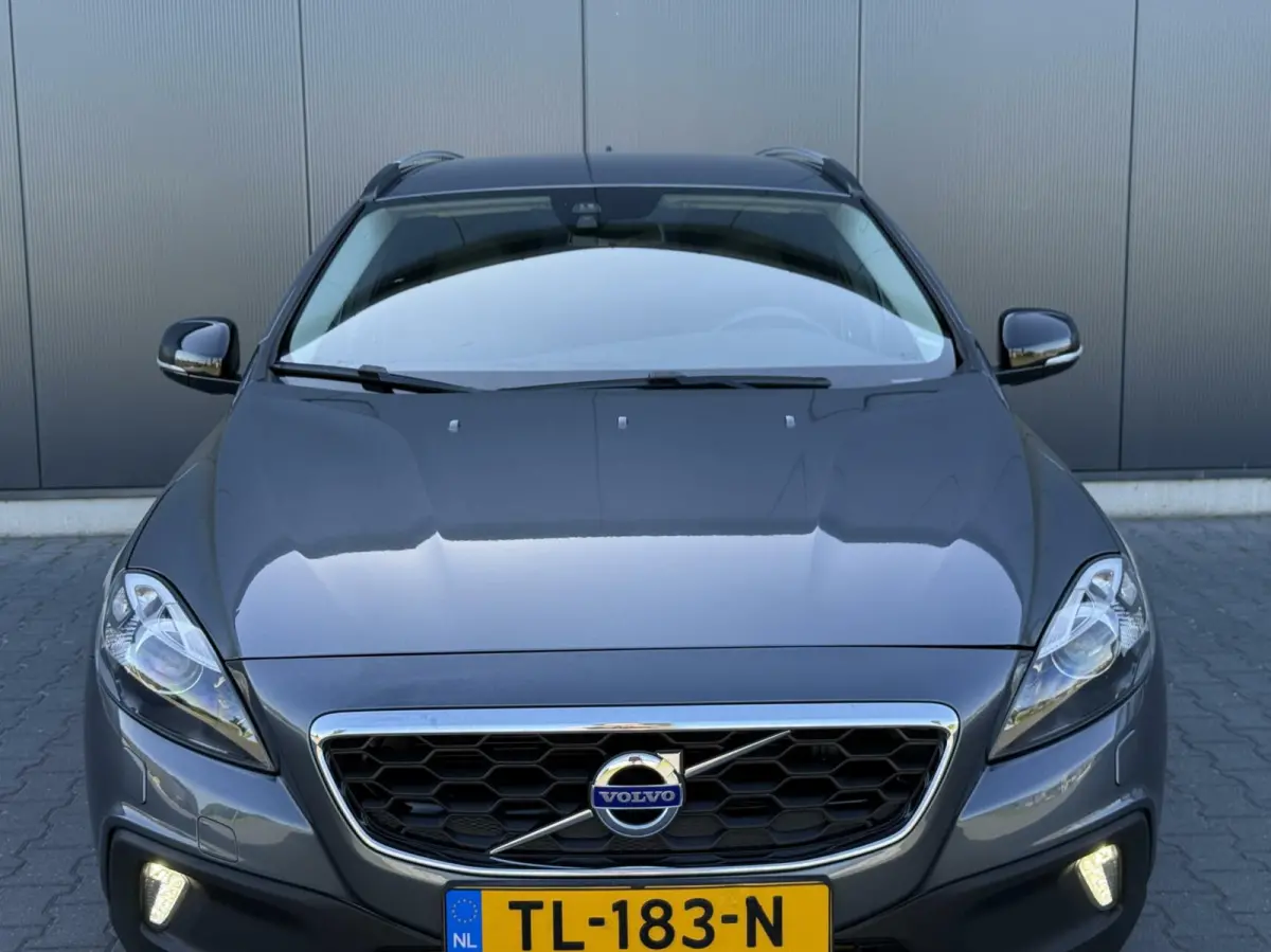 2.5 T5 AWD Summum Leder - Xenon - 5 Cilinder - Uniek