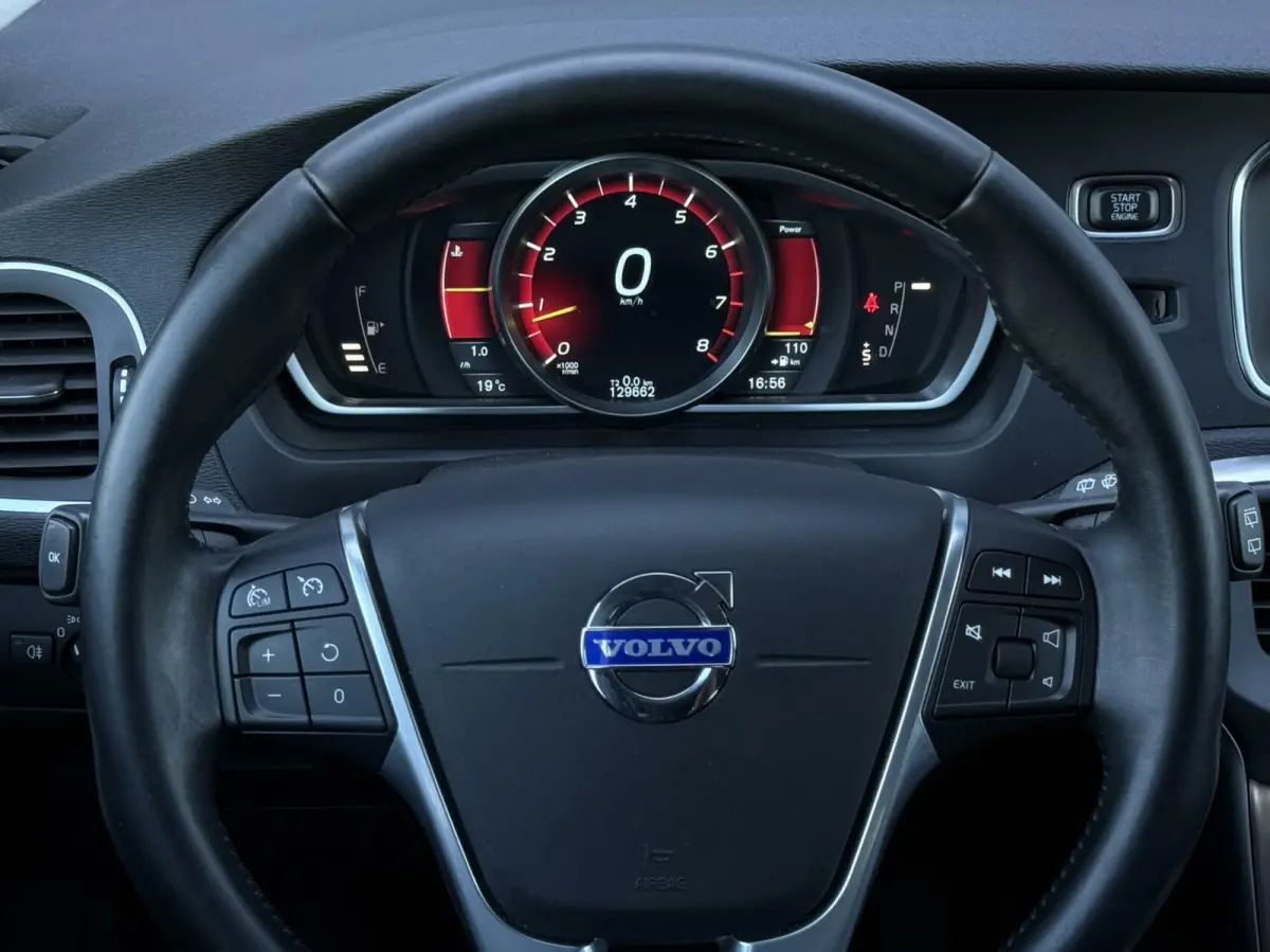 2.5 T5 AWD Summum Leder - Xenon - 5 Cilinder - Uniek