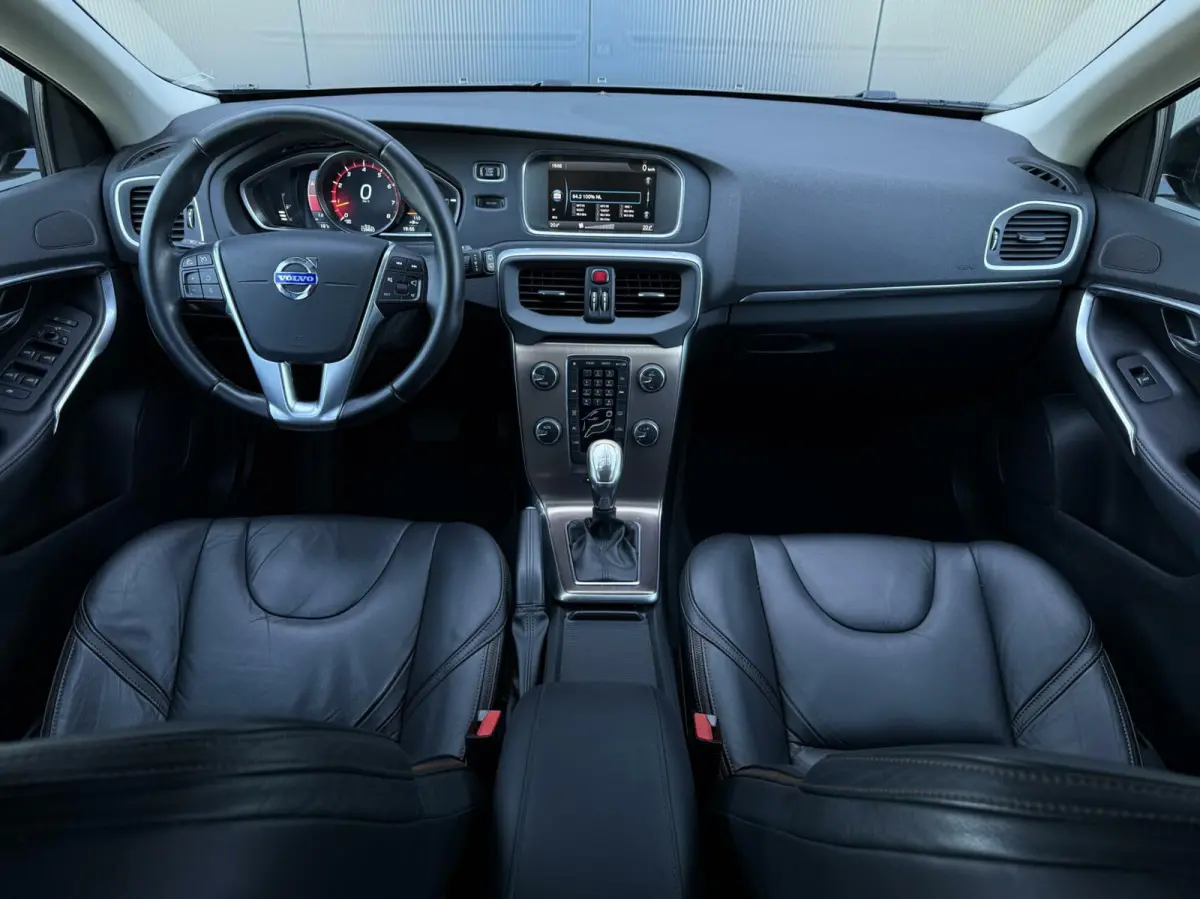2.5 T5 AWD Summum Leder - Xenon - 5 Cilinder - Uniek