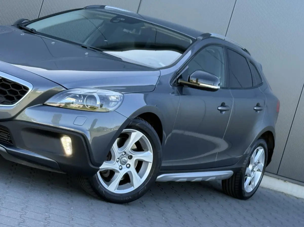 2.5 T5 AWD Summum Leder - Xenon - 5 Cilinder - Uniek