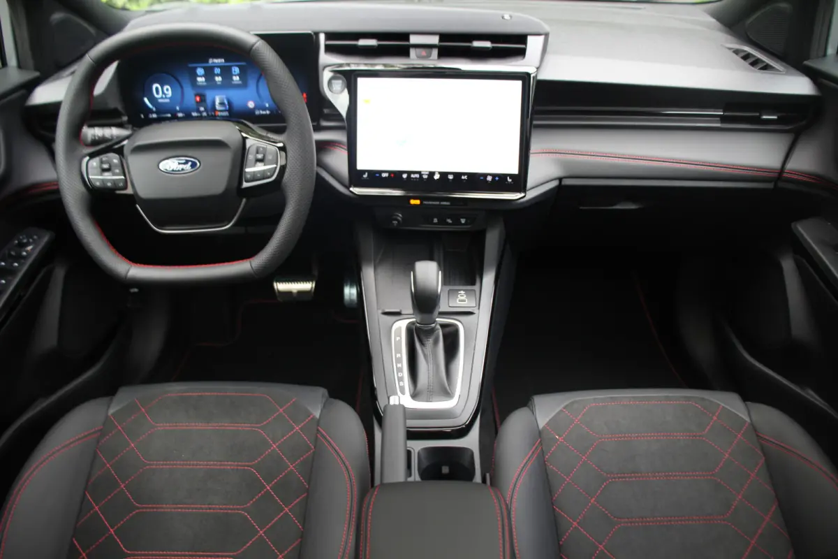 1.0 EB ST-Line X | PANODAK | LEDER | ADAPTIVE CRUISE | WINTERPACK | EL. ACHTERKLEP | CAMERA | DEALER AUTO | FULL OPTION! | DIRECT LEVERBAAR!