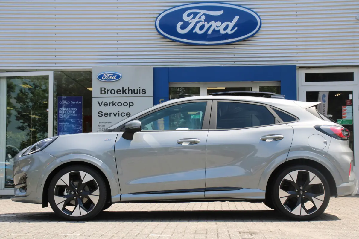 1.0 EB ST-Line X | PANODAK | LEDER | ADAPTIVE CRUISE | WINTERPACK | EL. ACHTERKLEP | CAMERA | DEALER AUTO | FULL OPTION! | DIRECT LEVERBAAR!
