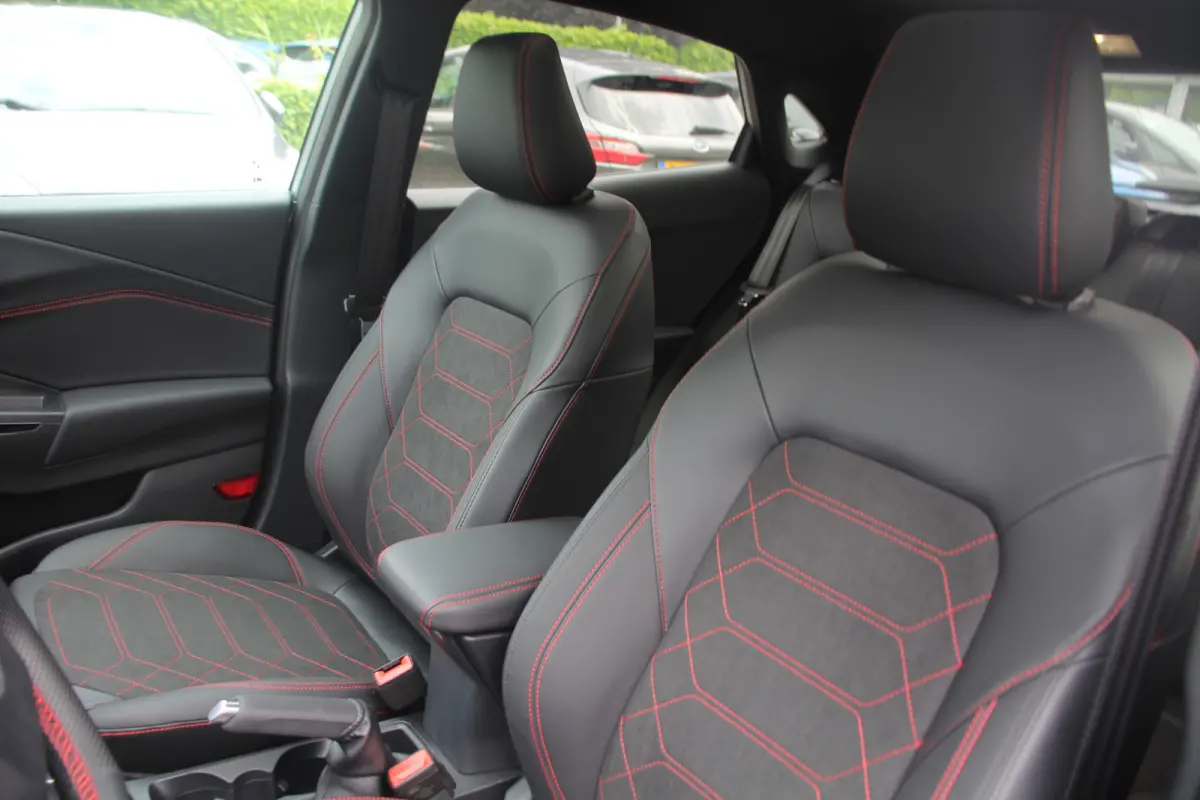 1.0 EB ST-Line X | PANODAK | LEDER | ADAPTIVE CRUISE | WINTERPACK | EL. ACHTERKLEP | CAMERA | DEALER AUTO | FULL OPTION! | DIRECT LEVERBAAR!