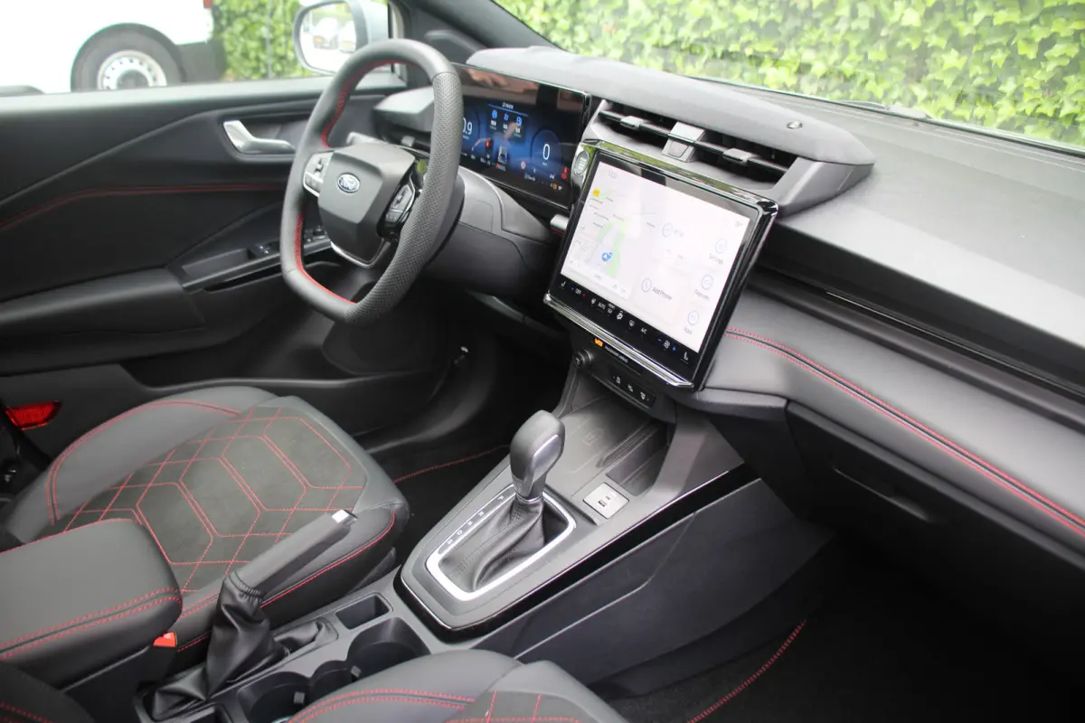1.0 EB ST-Line X | PANODAK | LEDER | ADAPTIVE CRUISE | WINTERPACK | EL. ACHTERKLEP | CAMERA | DEALER AUTO | FULL OPTION! | DIRECT LEVERBAAR!