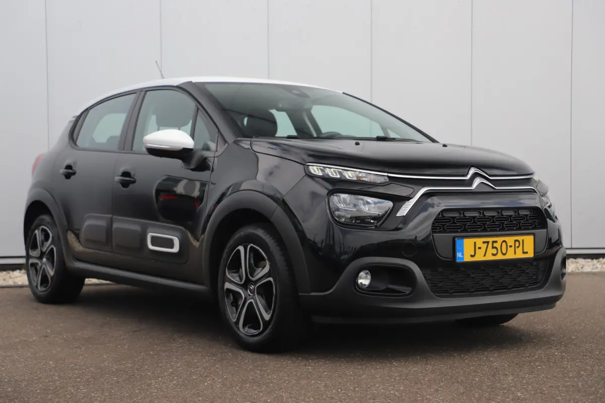 1.2 PureTech Feel NIEUWE DB RIEM Navigatie Carplay Android Clima Cruise Rijstrooksensor Parkeersensor All Season Banden