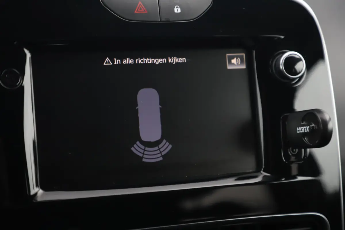 0.9 TCe Limited Nardo Grey 16 inch LMV Keyless Navigatie Carplay Airco Cruise Control