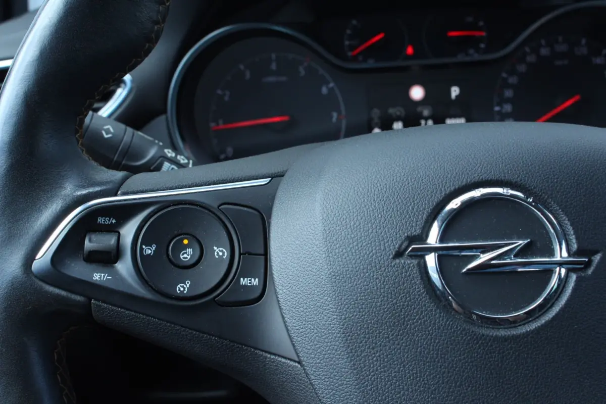 1.2 Turbo Innovation AUT 1eEIGNR! CARPLAY HUD STUURVW '19