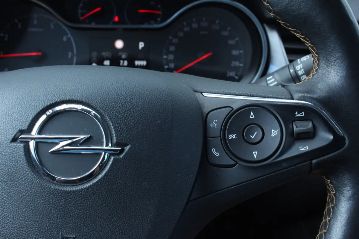 1.2 Turbo Innovation AUT 1eEIGNR! CARPLAY HUD STUURVW '19