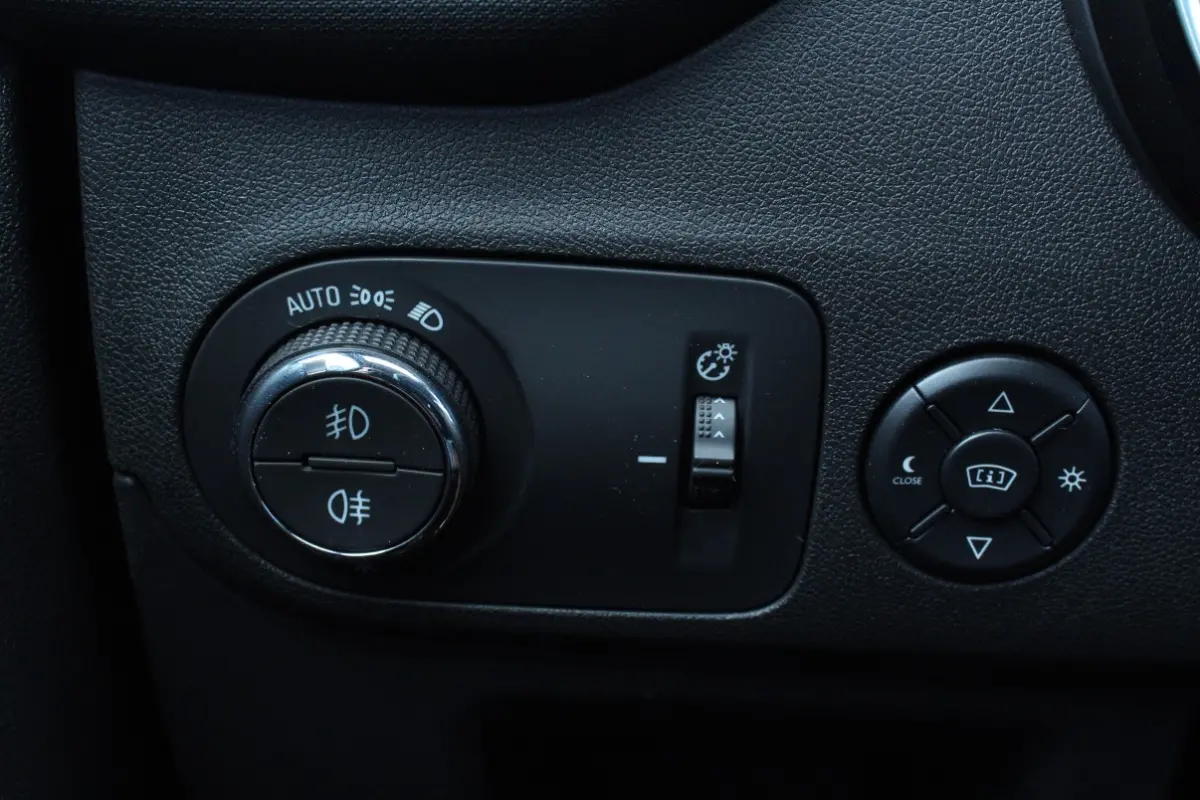 1.2 Turbo Innovation AUT 1eEIGNR! CARPLAY HUD STUURVW '19