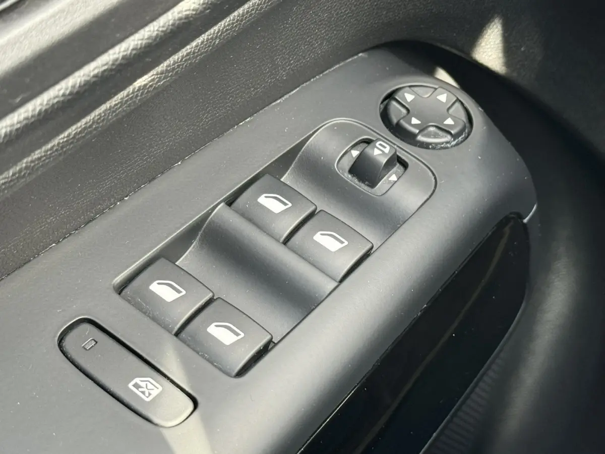 Automaat Carplay Cruise Navigatie Pdc Hoge instap 1.2 PureTech Business