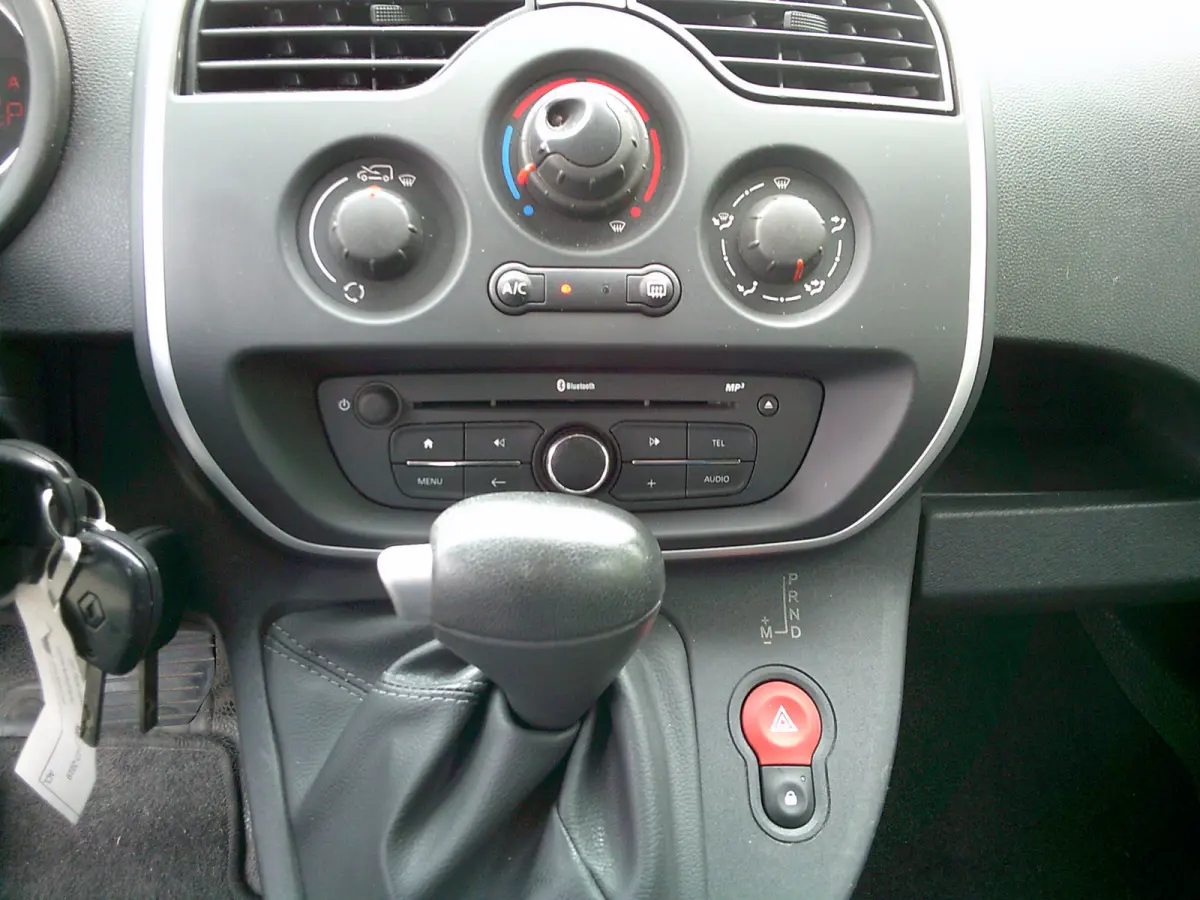 1.2 TCe 115 EDC Comfort BENZINE UITVOERING !!  + AUTOMAAT !!!!