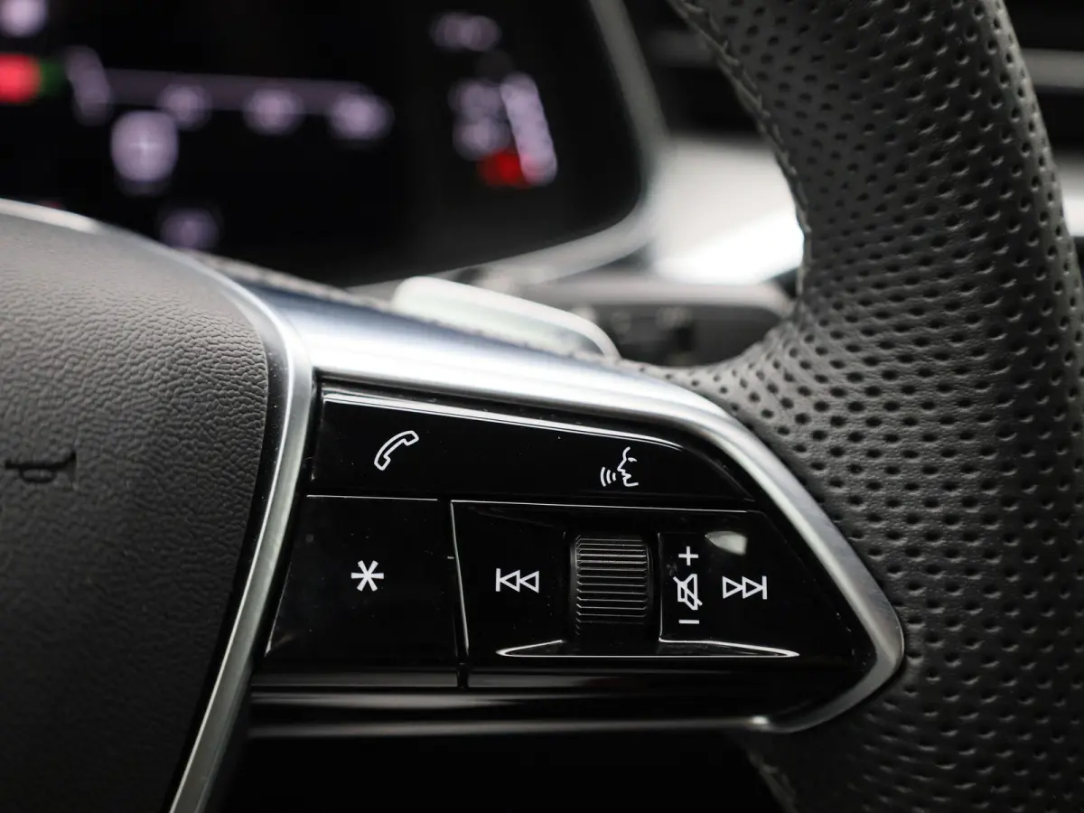 40 TFSI S edition Competition | Automaat | Navigatie | Camera | Panoramadak | Adaptive Cruise Control | Climate Control | Stoelverwarming | Parkeersensoren | Virtual Cockpit | LED |