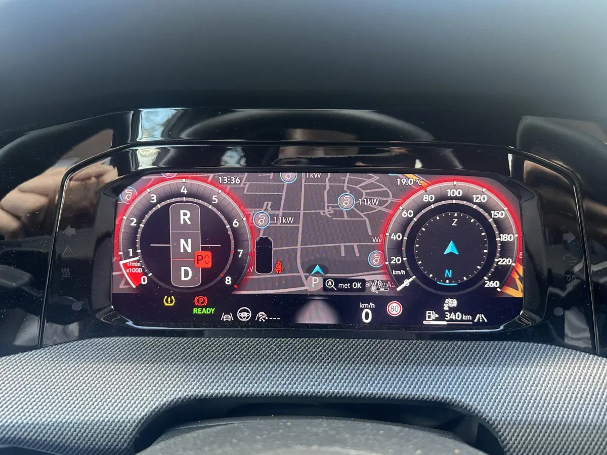 1.5 eTSI R-Line Edition | Automaat | Navigatie | Draadloze Apple carplay | Adaptive cruise control | Parkeersensoren | 360' graden Camera | Climate control | Dodehoek sensoren | Park Assist 