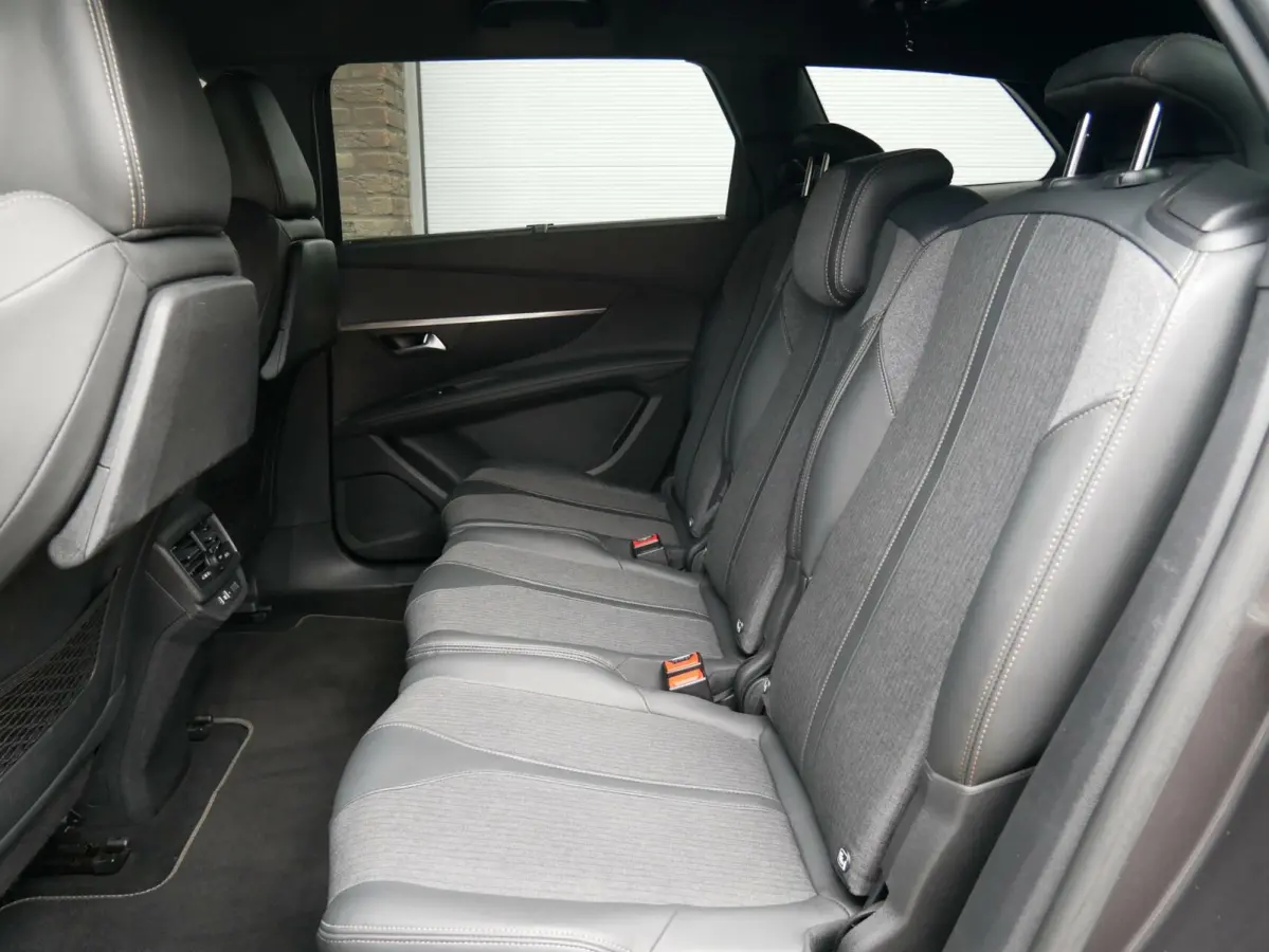 1.2 PureTech GT-Line Automaat| 7Persoons| Navi+BT| Camera| Dealer onderhouden