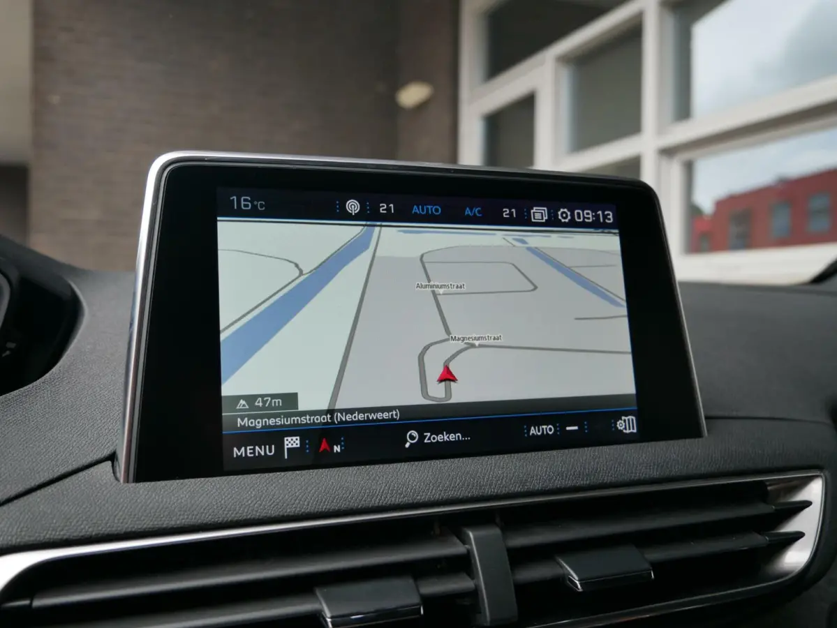 1.2 PureTech GT-Line Automaat| 7Persoons| Navi+BT| Camera| Dealer onderhouden