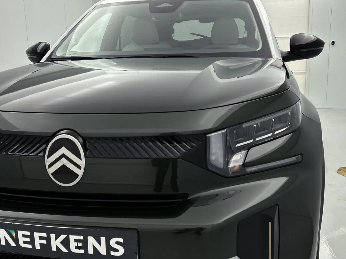 EV Max 44 kWh 113 pk | Accu 100% | Navigatie | Achteruitrijcamera | Parkeersensoren Voor en Achter | Comfortstoelen | LED Koplampen | Head-up Display | Dodehoek Detectie | Climate Control | 