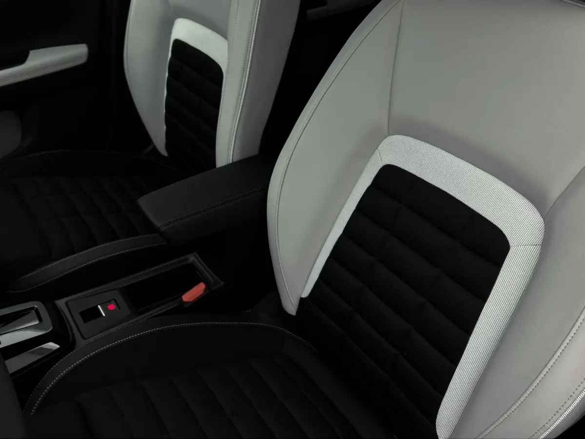 EV Max 44 kWh 113 pk | Accu 100% | Navigatie | Achteruitrijcamera | Parkeersensoren Voor en Achter | Comfortstoelen | LED Koplampen | Head-up Display | Dodehoek Detectie | Climate Control | 