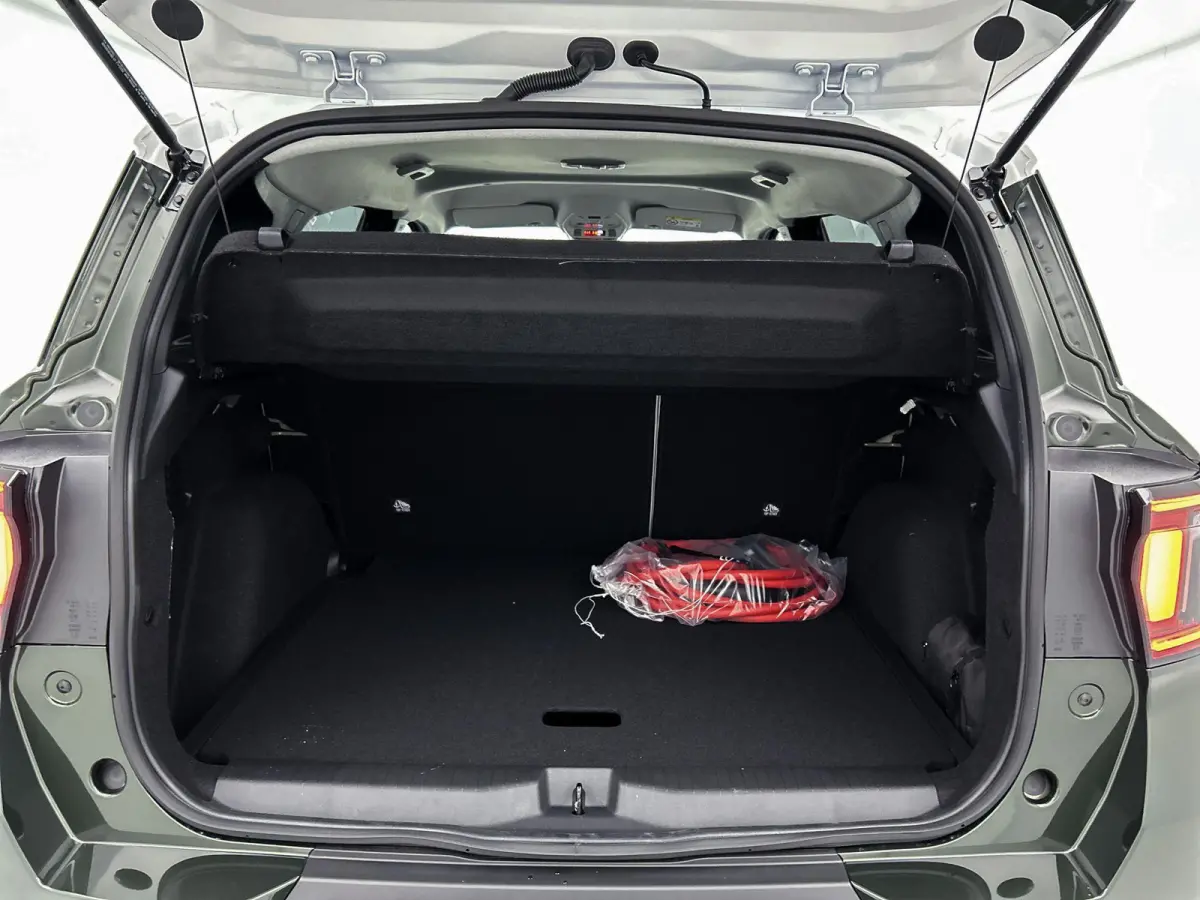 EV Max 44 kWh 113 pk | Accu 100% | Navigatie | Achteruitrijcamera | Parkeersensoren Voor en Achter | Comfortstoelen | LED Koplampen | Head-up Display | Dodehoek Detectie | Climate Control | 