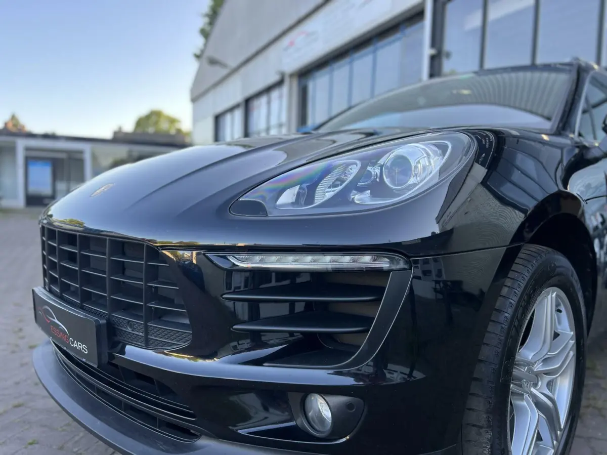 2.0 Apple CarPlay/ SPORTLEER /NAVIGATIE