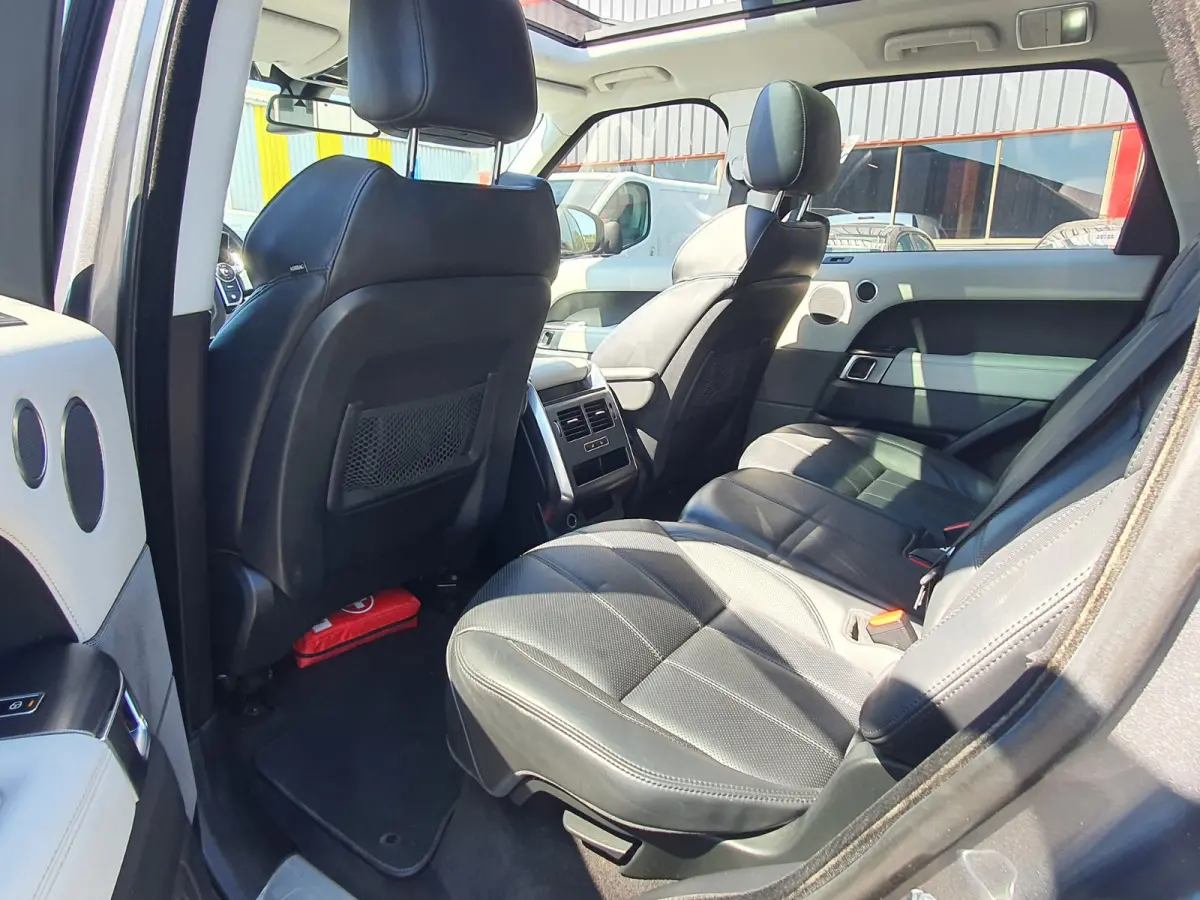 3.0 SDV6 HSE Dynamic / NAP / NWE MOTOR / PANO / AUTOMAAT / LEER /