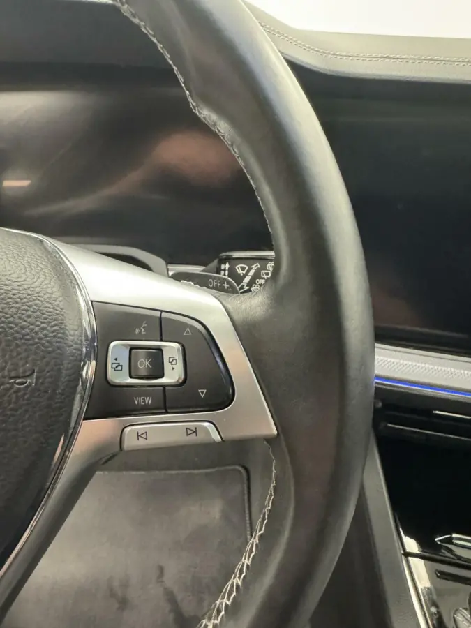 3.0 TSi DSG R-Line 4Motion Navigatie-Pano-Elektr.Trekhaak-Achterasbesturing-Adapt.Cr.Contr-Carplay-Clima-Camera-Stoel/Stuurverwarming-Luchtvering-Headup