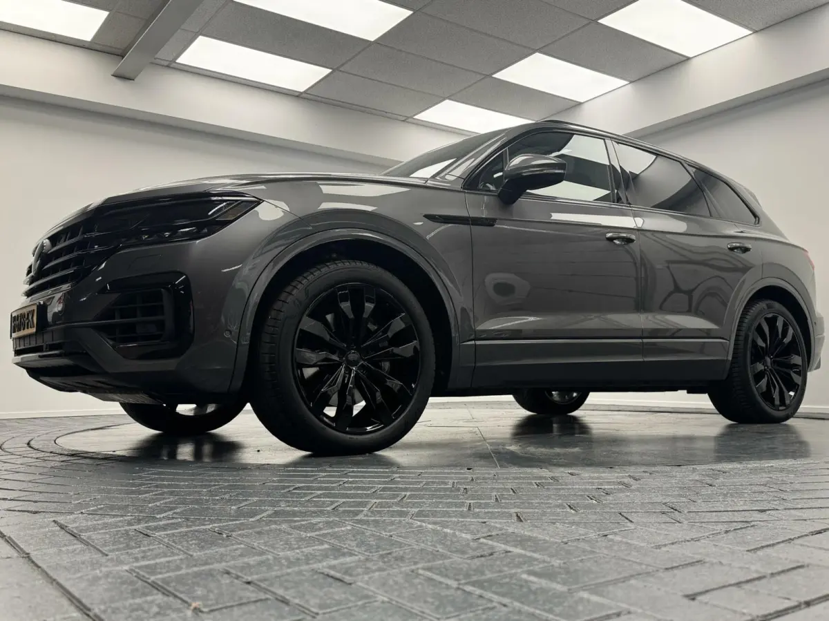 3.0 TSi DSG R-Line 4Motion Navigatie-Pano-Elektr.Trekhaak-Achterasbesturing-Adapt.Cr.Contr-Carplay-Clima-Camera-Stoel/Stuurverwarming-Luchtvering-Headup