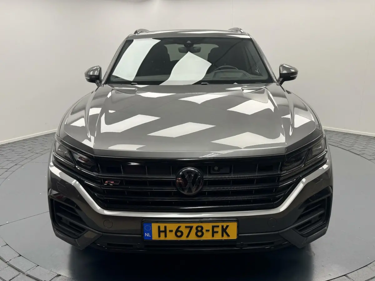 3.0 TSi DSG R-Line 4Motion Navigatie-Pano-Elektr.Trekhaak-Achterasbesturing-Adapt.Cr.Contr-Carplay-Clima-Camera-Stoel/Stuurverwarming-Luchtvering-Headup