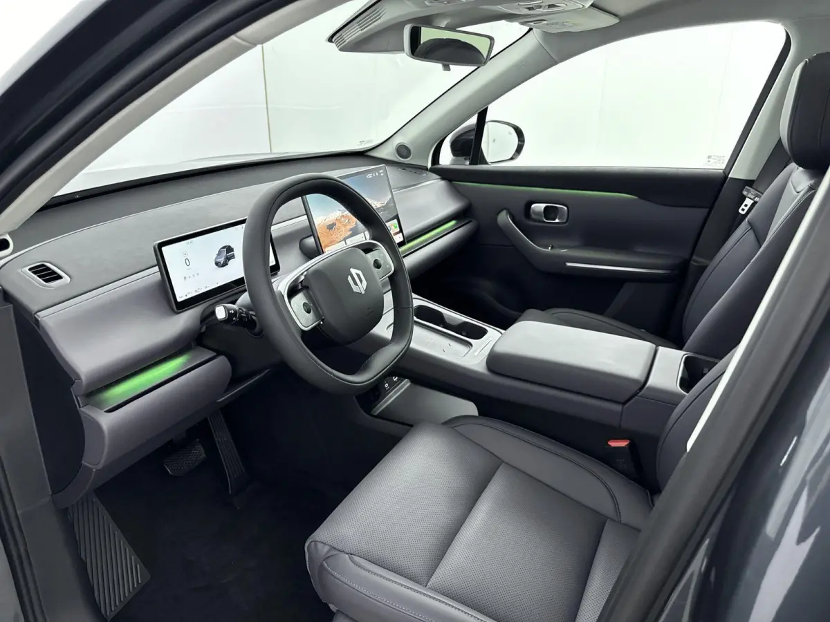 Design 69.9 kWh | Lichtmetalen velgen 20" | luxe kunstlederen bekleding | navigatiesysteem | panoramadak | Canopy Grey |