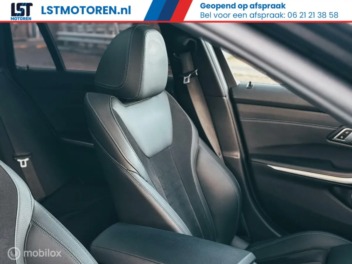330e M Sport Panoramadak HUD Trekhaak Apple CarPlay Android Auto 19”