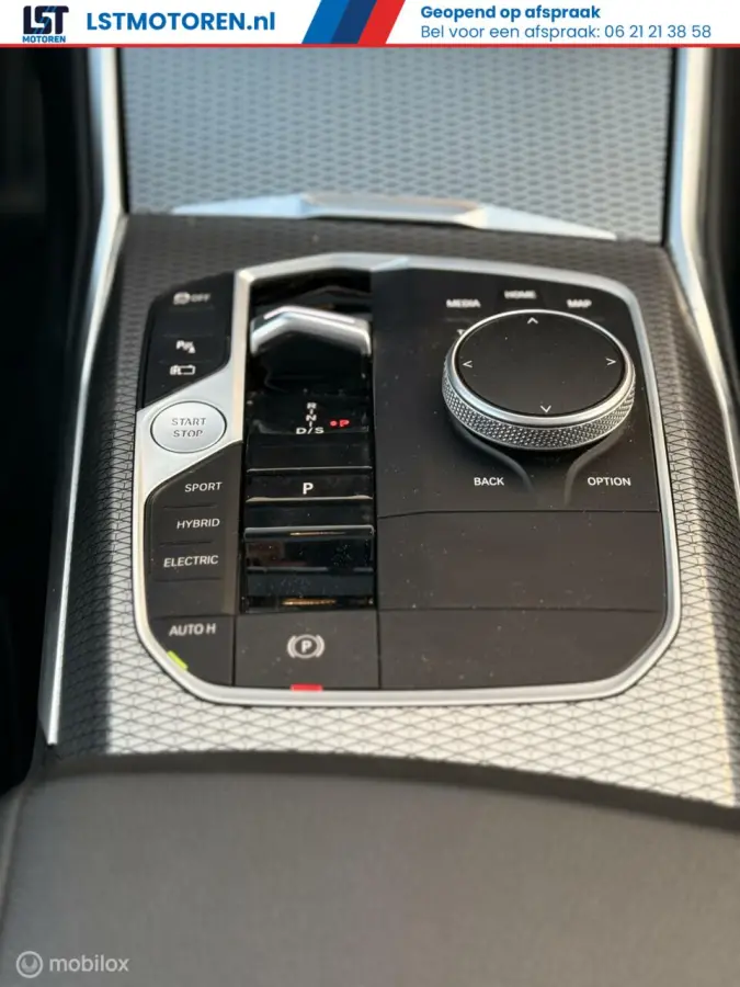330e M Sport Panoramadak HUD Trekhaak Apple CarPlay Android Auto 19”
