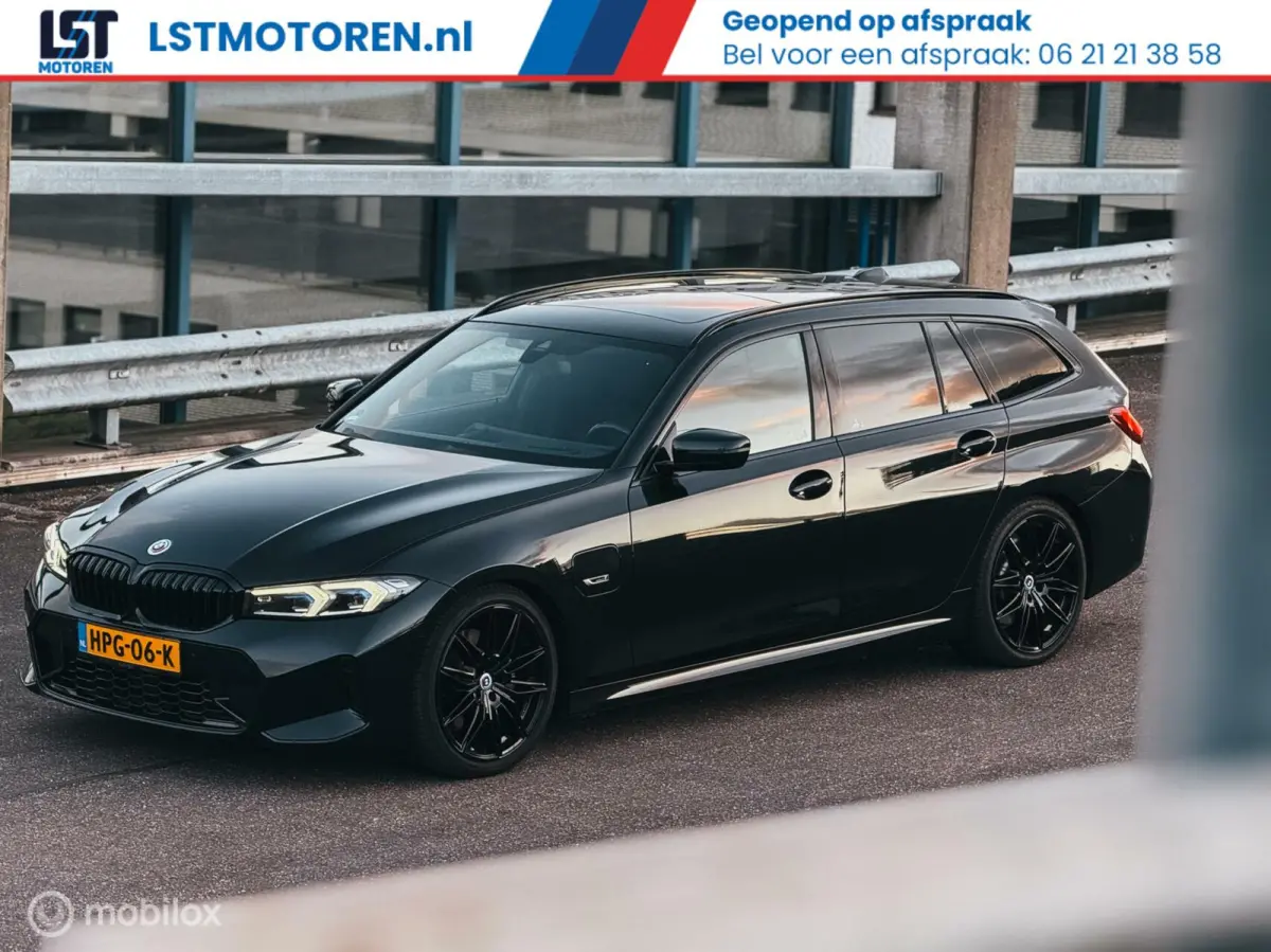 330e M Sport Panoramadak HUD Trekhaak Apple CarPlay Android Auto 19”