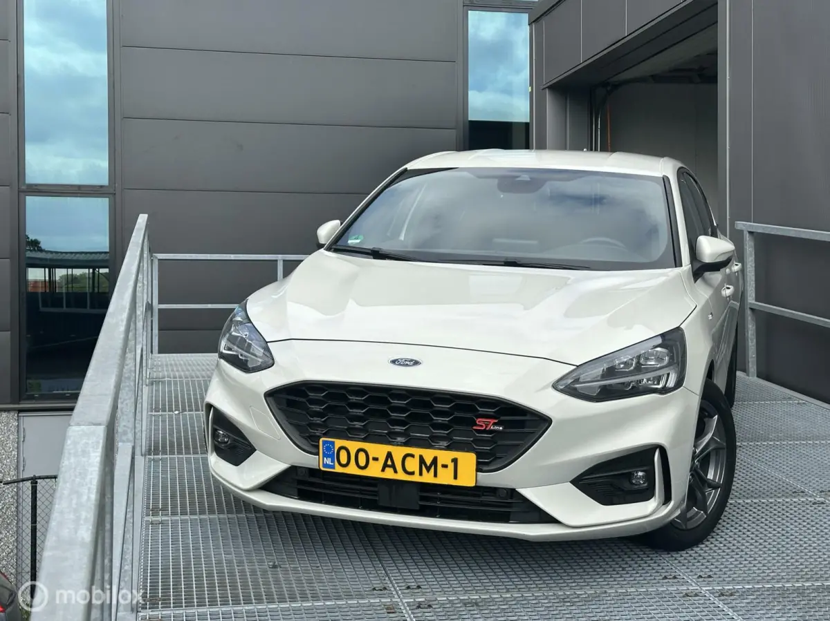 1.5 EcoBoost ST LINE