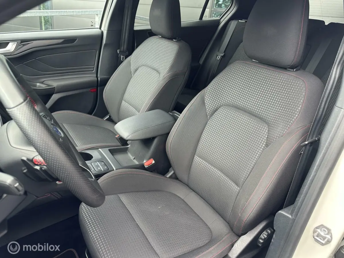 1.5 EcoBoost ST LINE