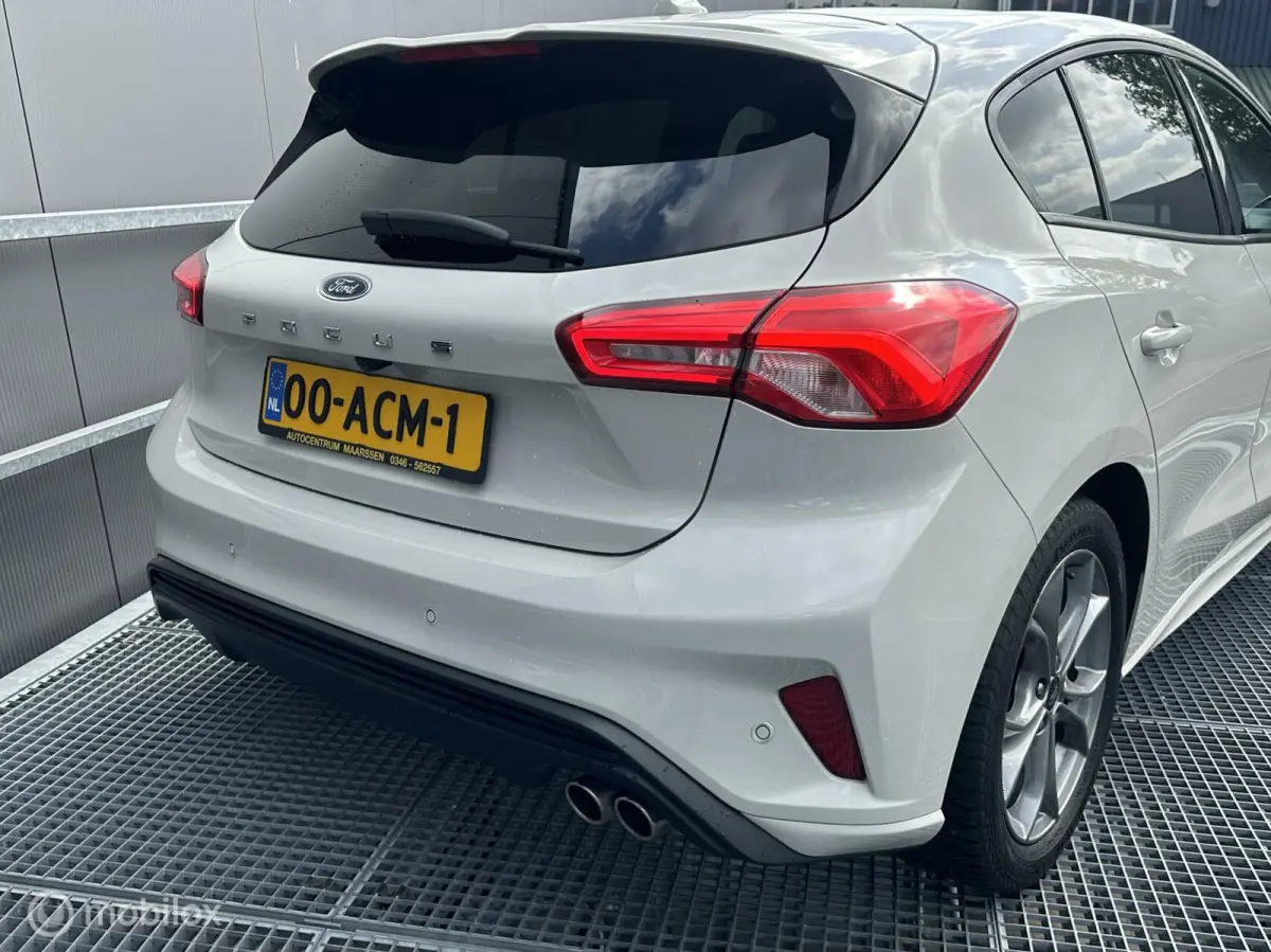 1.5 EcoBoost ST LINE